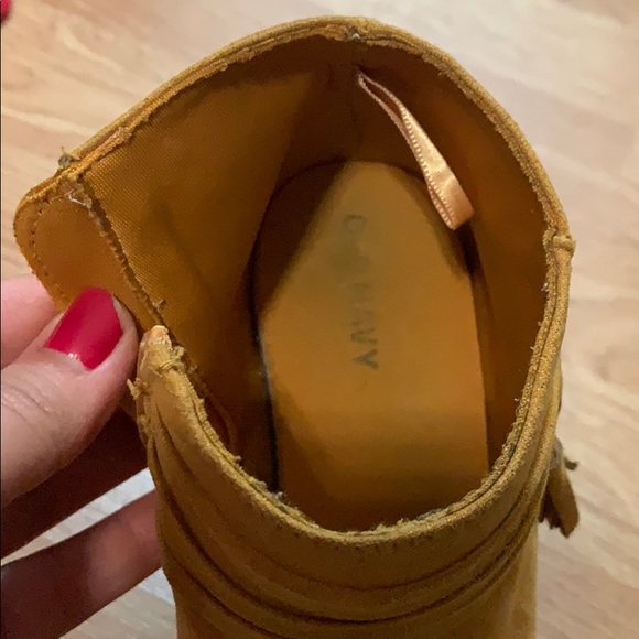 Girls mustard booties - Picture 6 of 6